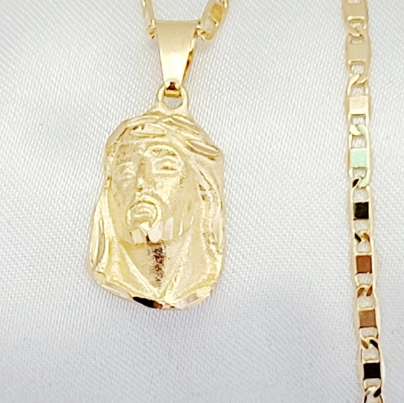 18K Gold Plated small Christ face necklace. New - Picture 4 of 7